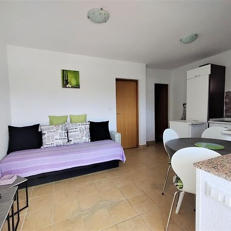 Apartman Kristina Vrbnik Dış mekan fotoğraf
